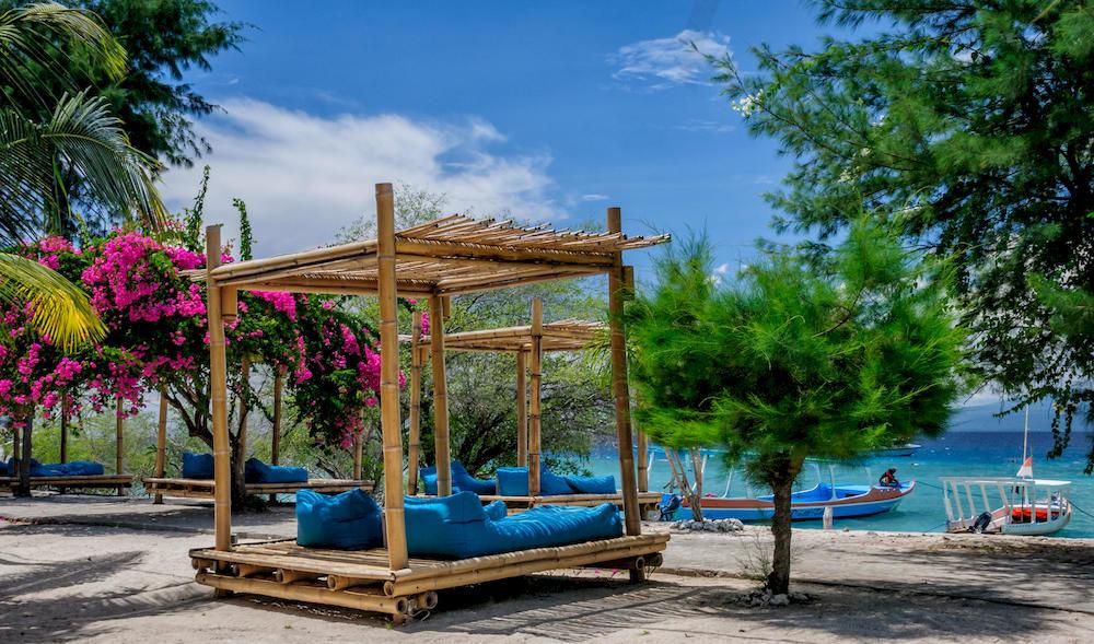 Karma Reef Hotel Gili Trawangan Exterior photo