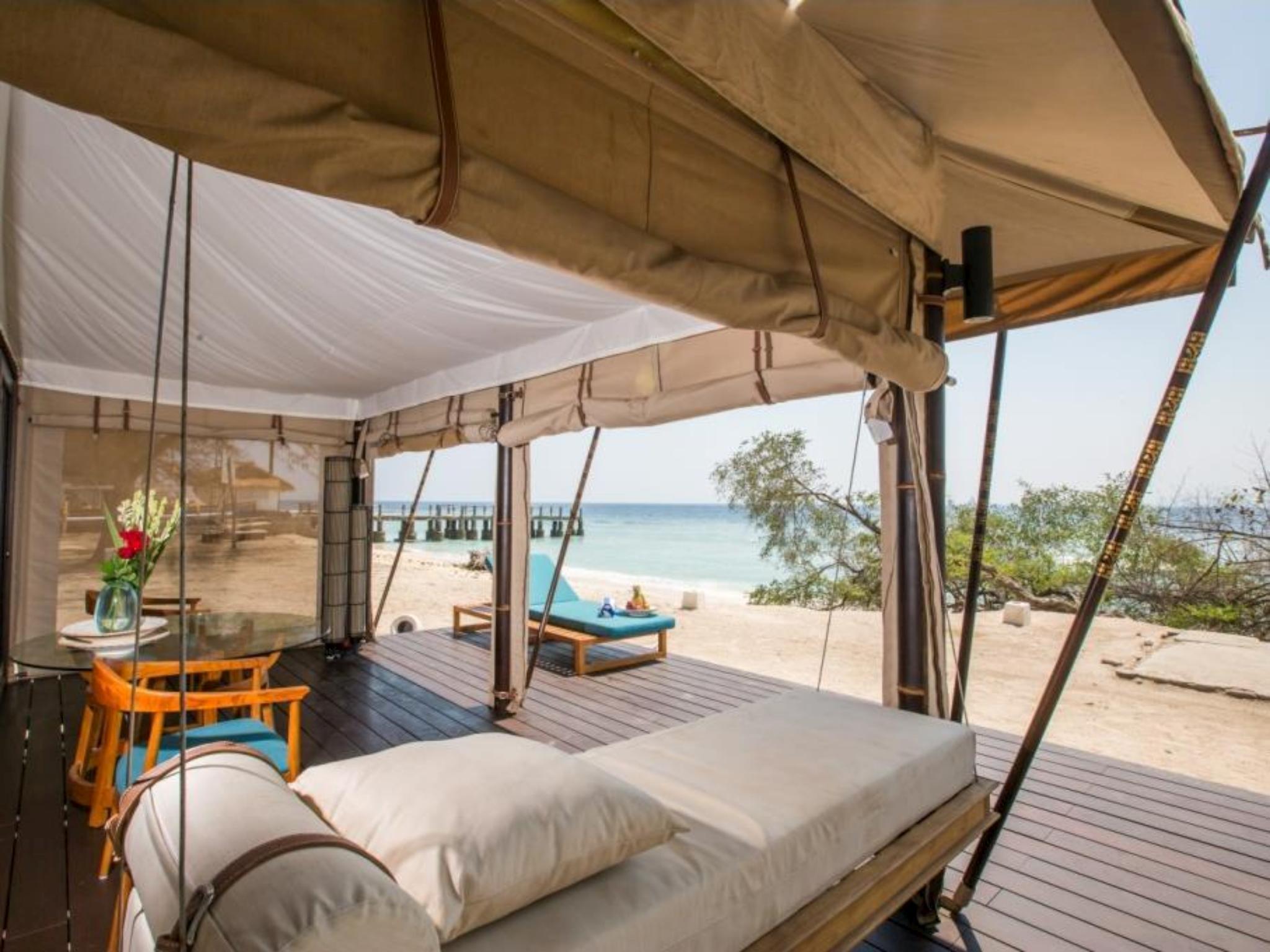 Karma Reef Hotel Gili Trawangan Exterior photo