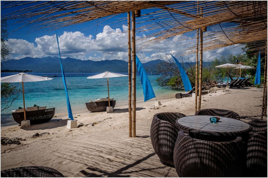 Karma Reef Hotel Gili Trawangan Exterior photo