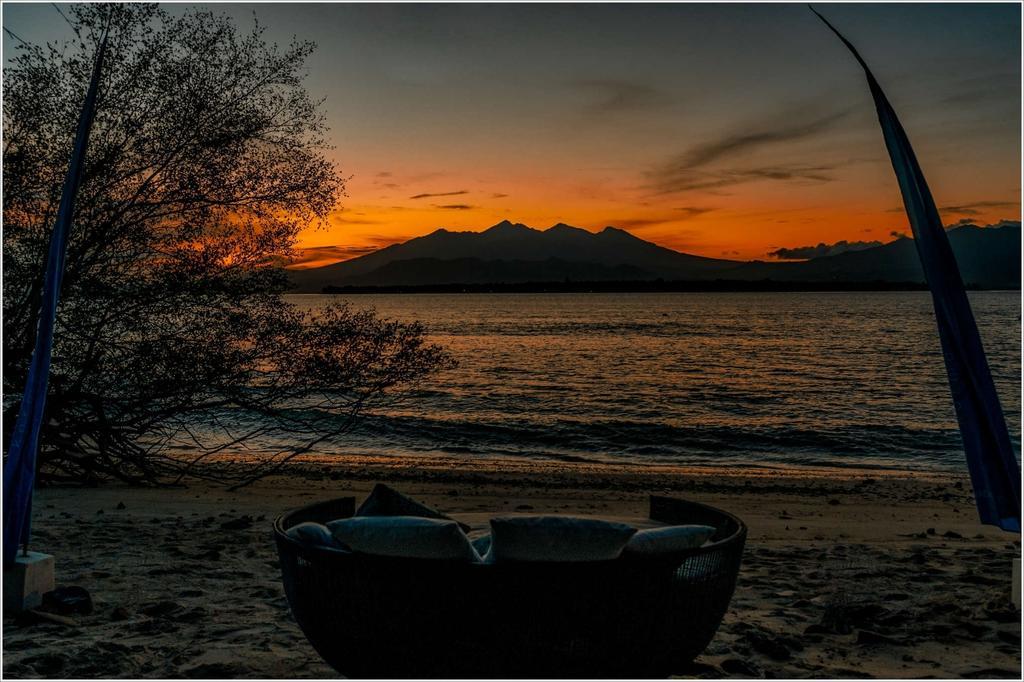 Karma Reef Hotel Gili Trawangan Exterior photo