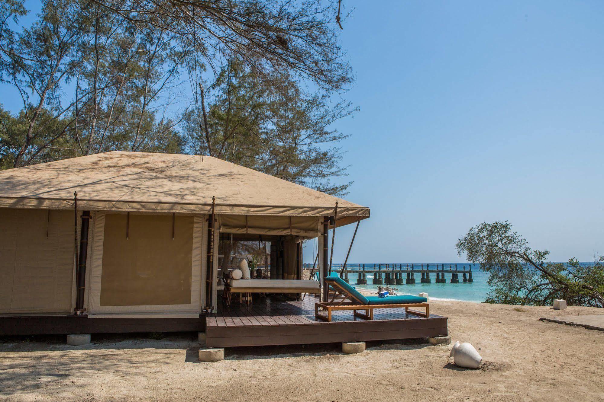 Karma Reef Hotel Gili Trawangan Exterior photo