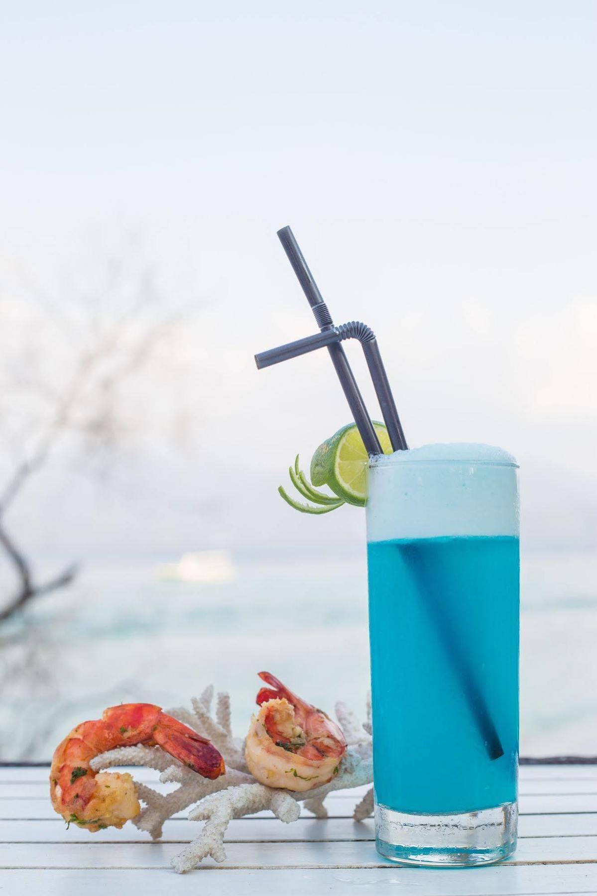 Karma Reef Hotel Gili Trawangan Exterior photo