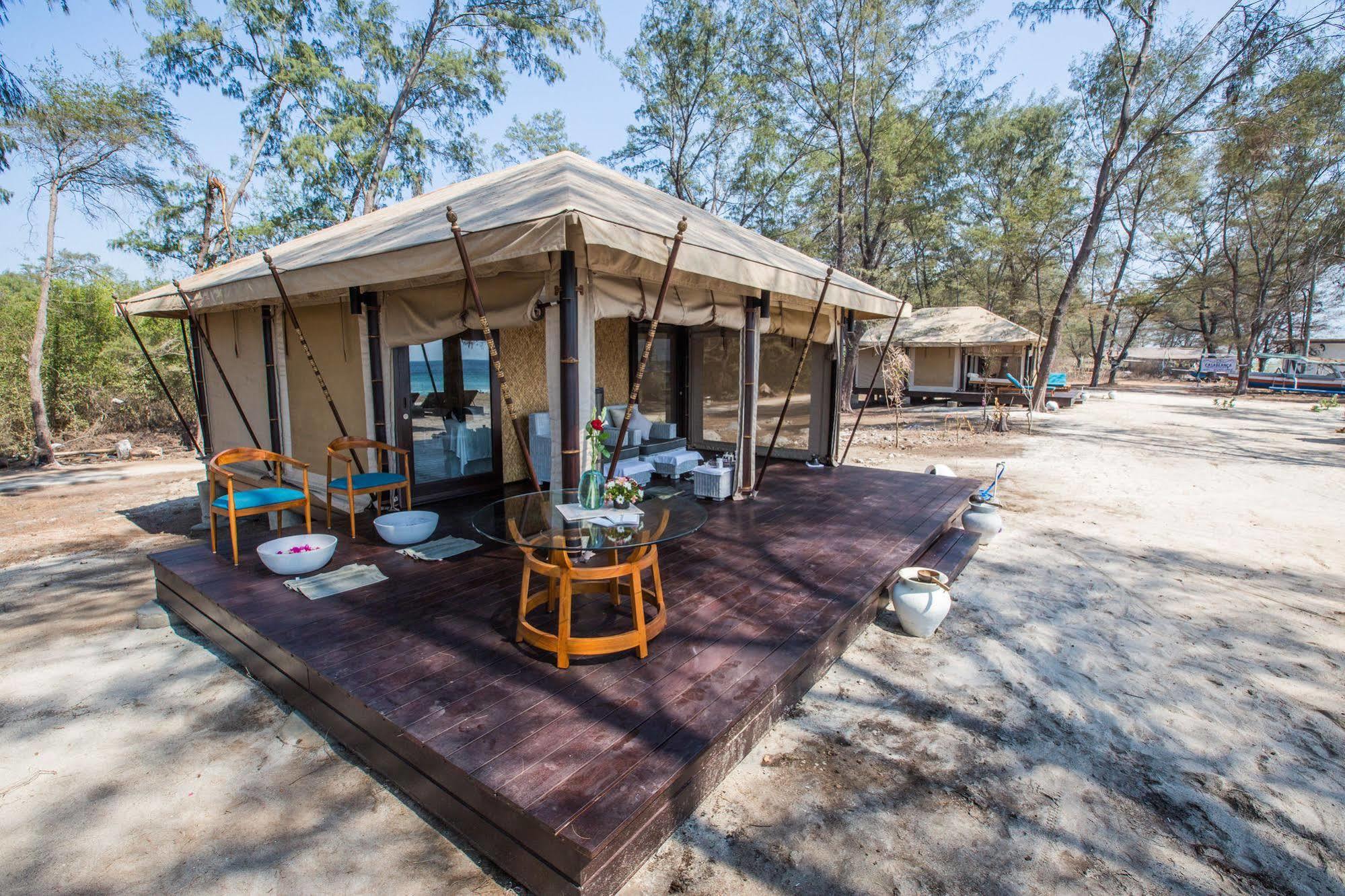 Karma Reef Hotel Gili Trawangan Exterior photo