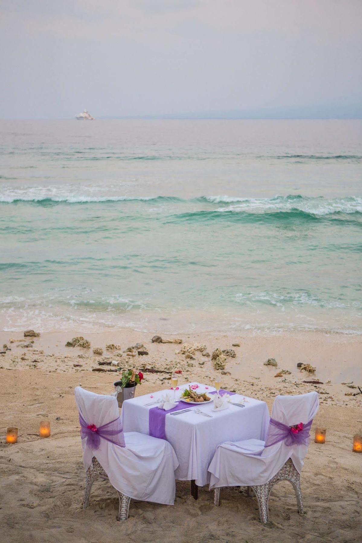 Karma Reef Hotel Gili Trawangan Exterior photo